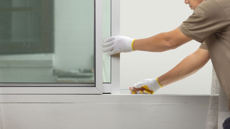 When to Hire for Window Repairs